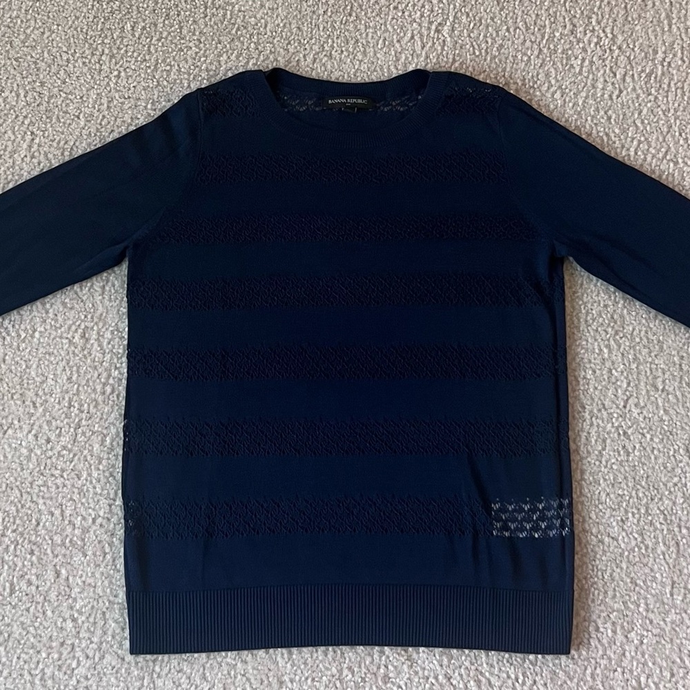 Banana Republic Navy Blue Sweater midi-sleeve